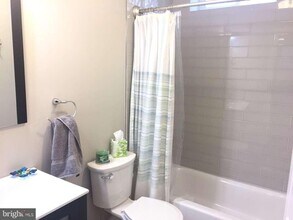 2225 Spruce St-Unit -1 in Philadelphia, PA - Building Photo - Building Photo