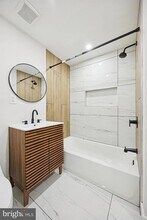 4522 Baker St, Unit B02 in Philadelphia, PA - Building Photo - Building Photo