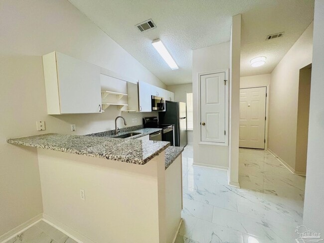 8124 Heirloom Dr in Pensacola, FL - Building Photo - Building Photo
