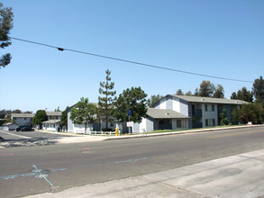 Northwood Garden Apartments in Fallbrook, CA - Building Photo - Building Photo