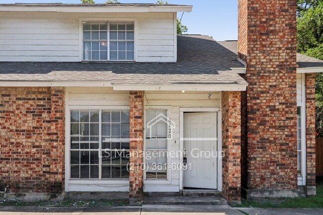 property at 6720 Windsor Hollow Dr