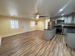 9315 Sideview Dr in Downey, CA - Building Photo - Building Photo