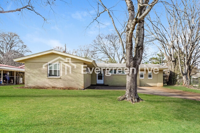 property at 3524 Flamingo Rd SW