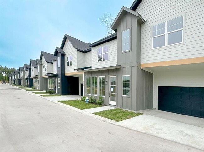 5710 Roselane St in Houston, TX - Building Photo - Building Photo