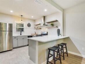 3304 Robinson Ave in Austin, TX - Building Photo - Building Photo