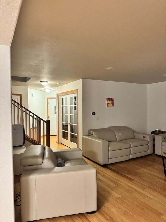 320 Zillah Pl SE in Renton, WA - Building Photo - Building Photo