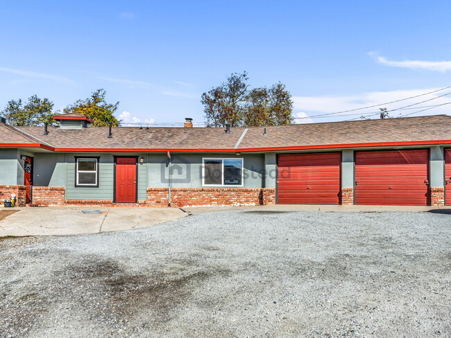 2322 Union Rd in Hollister, CA - Building Photo - Building Photo