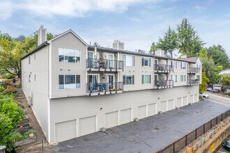 Victoria House in Portland, OR - Foto de edificio - Building Photo