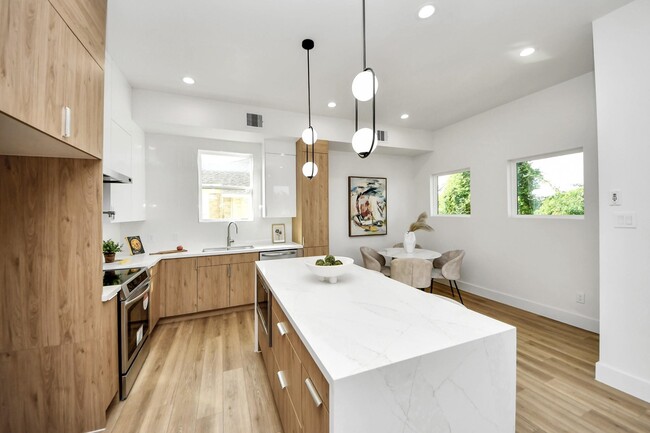 2312 Barbee St in Houston, TX - Building Photo - Building Photo
