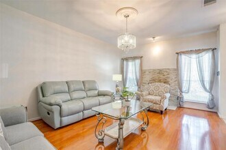 1709 Circle Creek Dr in Lewisville, TX - Building Photo - Building Photo