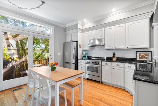 10 S Sydney St in Boston, MA - Building Photo - Building Photo