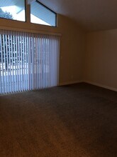 4687 Naniloa Dr in Holladay, UT - Building Photo - Building Photo