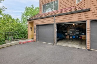 107 Oswego Summit in Lake Oswego, OR - Building Photo - Building Photo