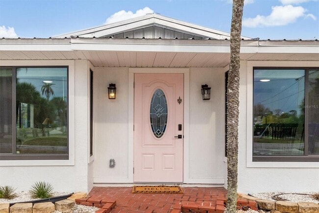 1950 Nebraska Ave in Englewood, FL - Building Photo - Building Photo