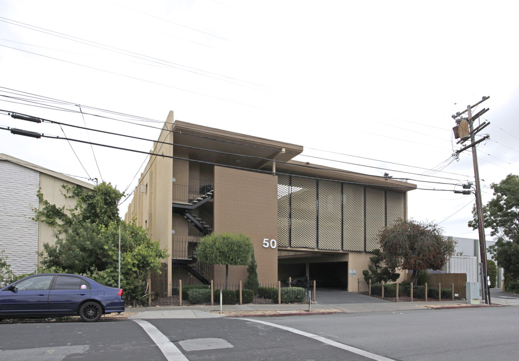 Pentagon Apartments in Redwood City, CA - Building Photo