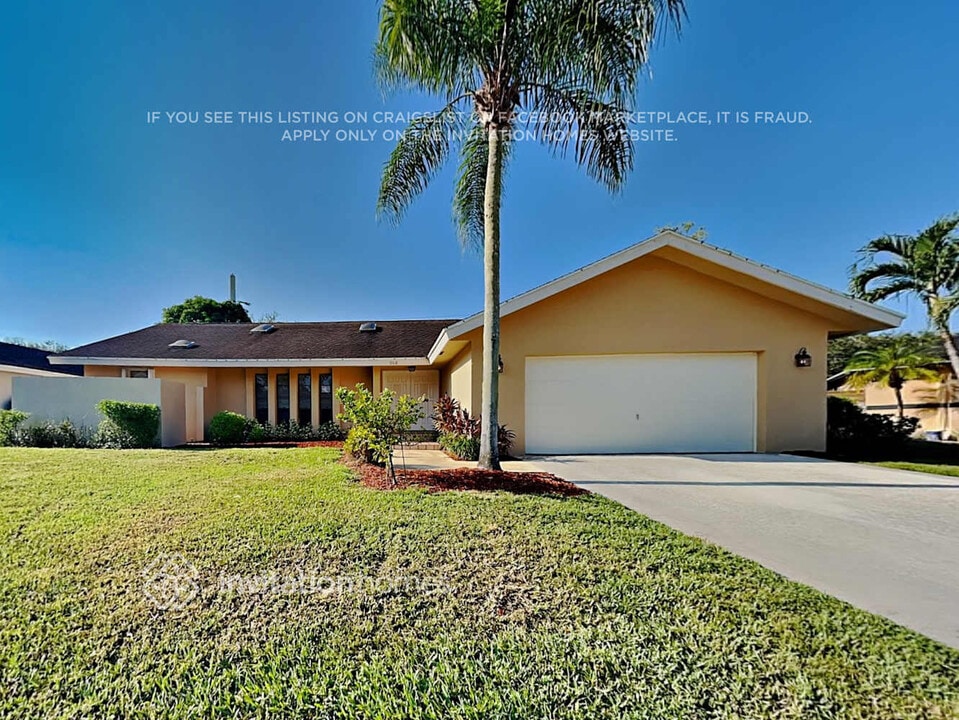 968 Sage Ave in Wellington, FL - Building Photo