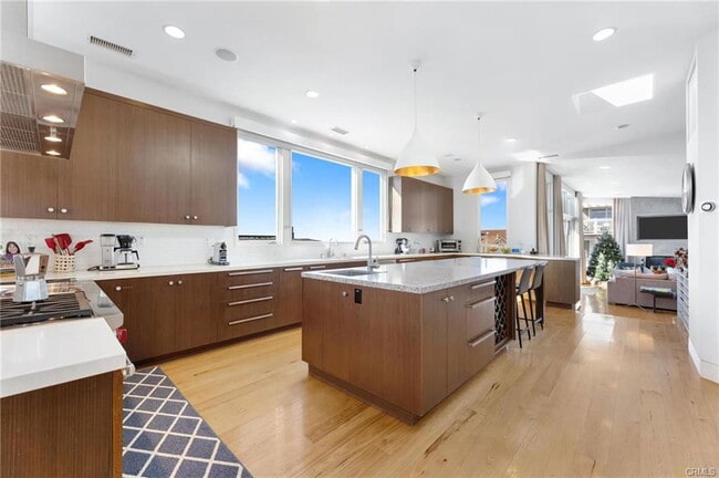 property at 308 17th St