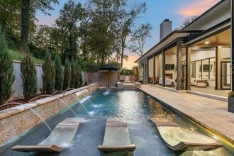 1323 Harding Pl in Nashville, TN - Building Photo - Building Photo