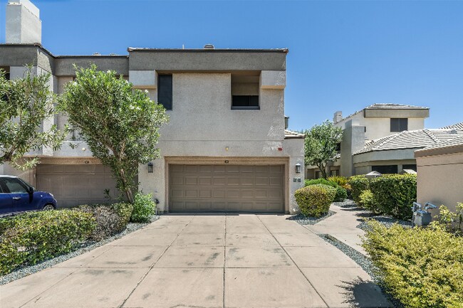 7400 E Gainey Club Dr in Scottsdale, AZ - Building Photo - Building Photo