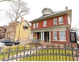 307 Palmerston Blvd in Toronto, ON - Building Photo - Building Photo