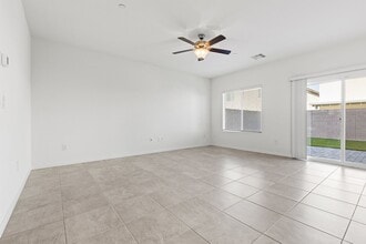 4454 Mahogany Hls Ave in Las Vegas, NV - Building Photo - Building Photo