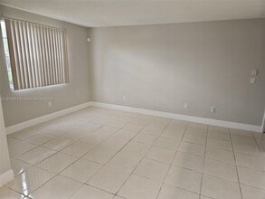 1249 SW 46th Ave in Pompano Beach, FL - Building Photo - Building Photo