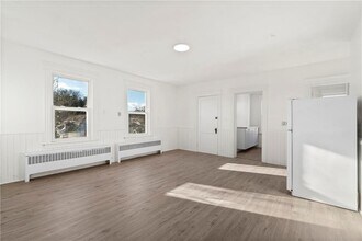 19 Vale St in Providence, RI - Building Photo - Building Photo