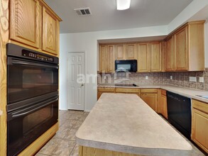 4724 Ocean Dr in Fort Worth, TX - Foto de edificio - Building Photo
