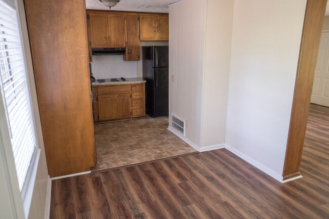 property at 1027 Felton Ln