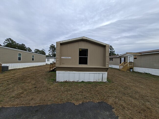64 Airbourne Ln in Walterboro, SC - Building Photo - Building Photo