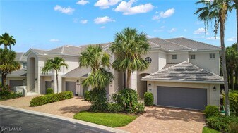 9520 Cypress Hammock Cir in Bonita Springs, FL - Building Photo