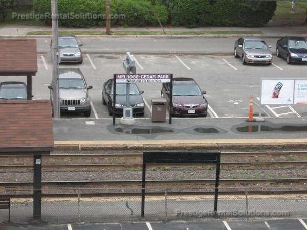 223 Essex St, Unit 4 in Melrose, MA - Building Photo - Building Photo