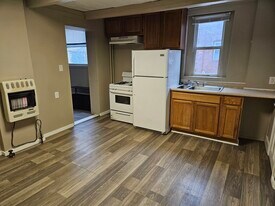 308 Campbell St, Unit #3 Studio Apartment in Williamsport, PA - Building Photo