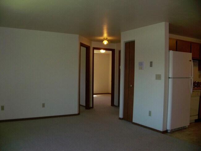 Pecan Place 2 Apartments in Green Bay, WI - Building Photo - Building Photo