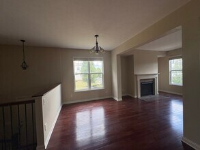 2793 Acarie Dr in Columbus, OH - Building Photo - Building Photo