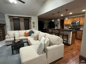 1013 Diamondhead Dr in Lawrence, KS - Building Photo - Building Photo