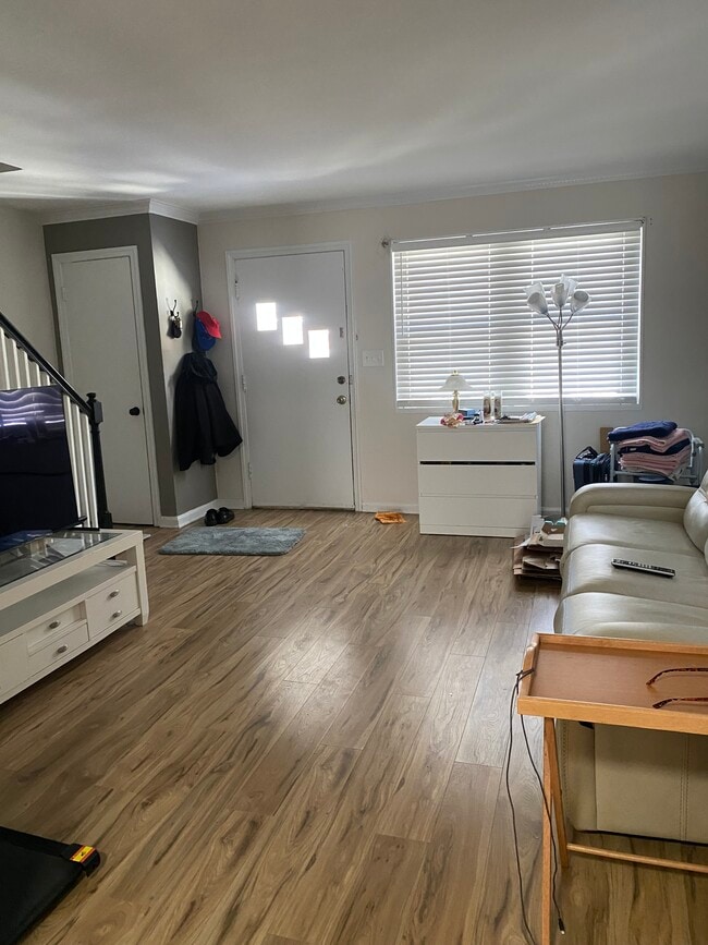 property at 3107 S Fox St