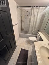 285 Enfield Pl in Mississauga, ON - Building Photo - Building Photo