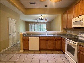 5025 Hawkstone Dr in Sanford, FL - Building Photo - Building Photo