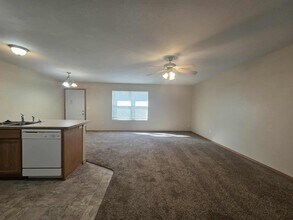 1102 Country Club Ln in Junction City, KS - Building Photo - Building Photo
