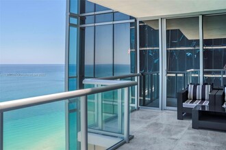 17121 Collins Ave, Unit 1604 in Sunny Isles Beach, FL - Building Photo - Building Photo