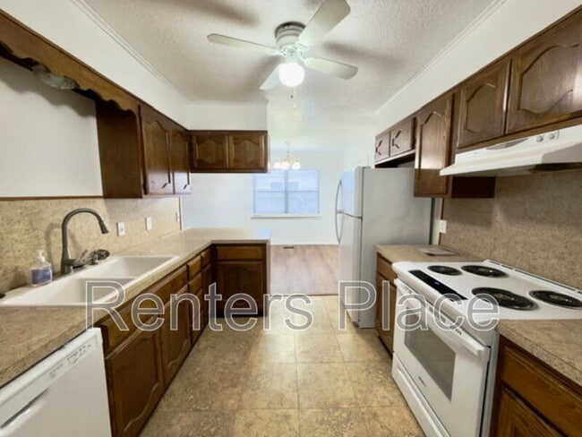 1907 E 66th Pl in Tulsa, OK - Building Photo - Building Photo