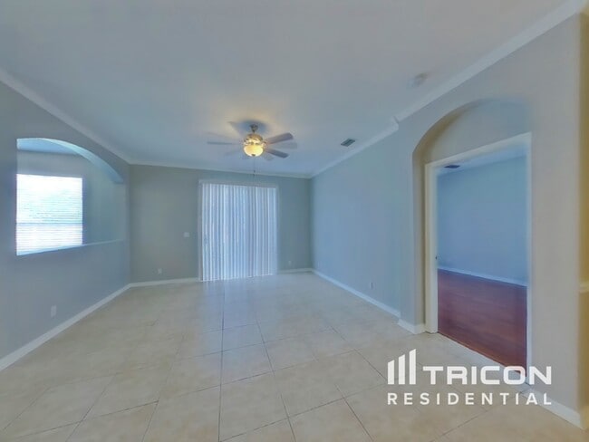 18315 Brookpark Dr in Tampa, FL - Building Photo - Building Photo