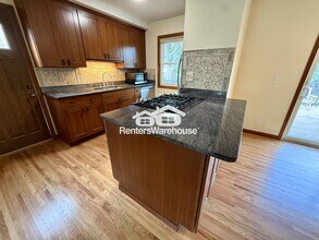 8217 Harrison Cir in Minneapolis, MN - Building Photo - Building Photo