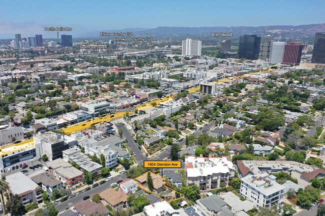 1604 Glendon Ave in Los Angeles, CA - Building Photo - Building Photo