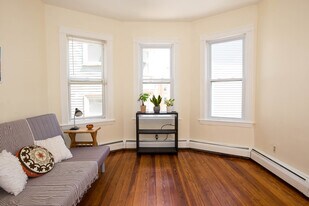 97 Calumet St, Unit 2 in Boston, MA - Building Photo