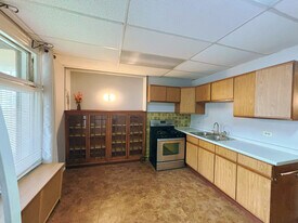 5432 Baywood St in Pittsburgh, PA - Building Photo