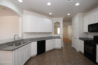 26743 N 175th Ln in Surprise, AZ - Foto de edificio - Building Photo