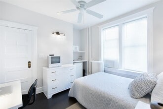 17 Britton St in Jersey City, NJ - Building Photo - Building Photo