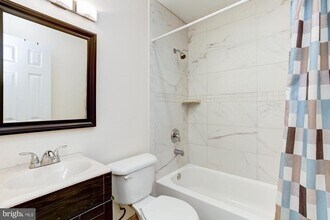 3315 Eastern Ave in Baltimore, MD - Building Photo - Building Photo